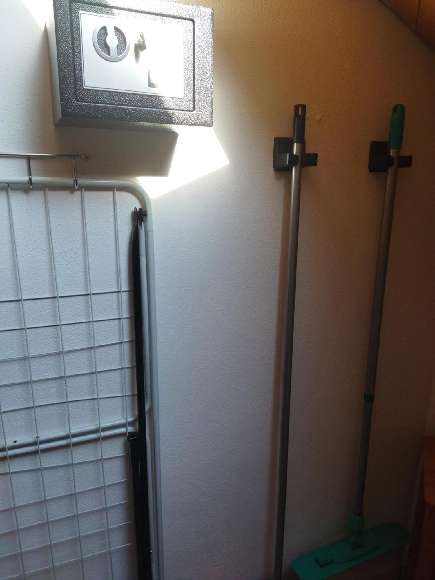 Aussergewoehnliche Atelierferienwohnung Mit Balkon An Der Donau Winzer Extérieur photo