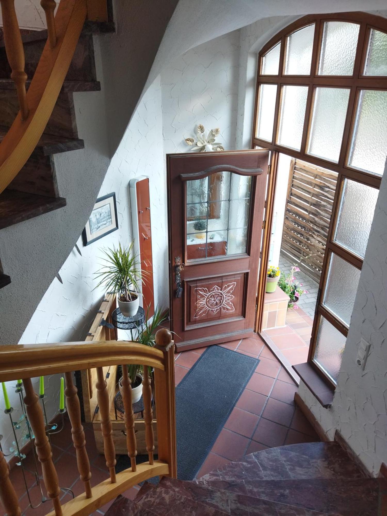 Aussergewoehnliche Atelierferienwohnung Mit Balkon An Der Donau Winzer Extérieur photo